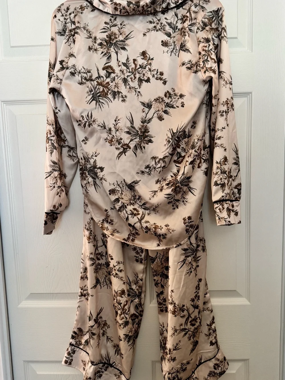 Joyfolie 3-Piece Satin Floral Pajama Set & Velvet Trim Robe | XS